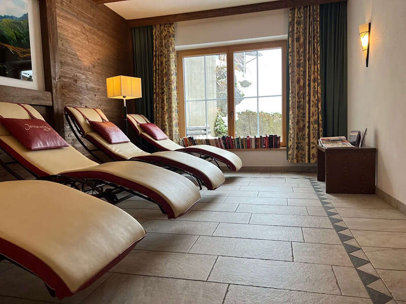  Relaxation area with comfortable loungers at the Jenneweinhof in Tux